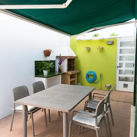 Vermella Villa *